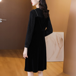 RM22985#新款丝绒连衣裙赫本风气质假两件长袖收腰显瘦小黑裙