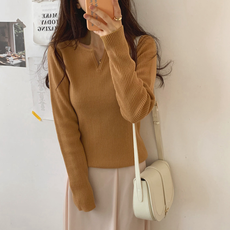 Korean chic all-match small V-neck slim fit long-sleeved elastic bottoming knitted sweater for women