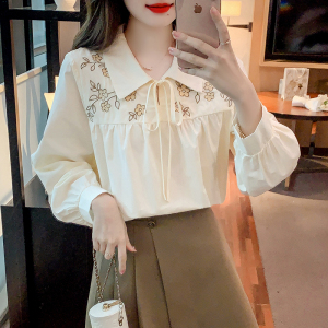 RM22512#新款韩版宽松甜美花朵刺绣娃娃衫设计感百搭衬衣