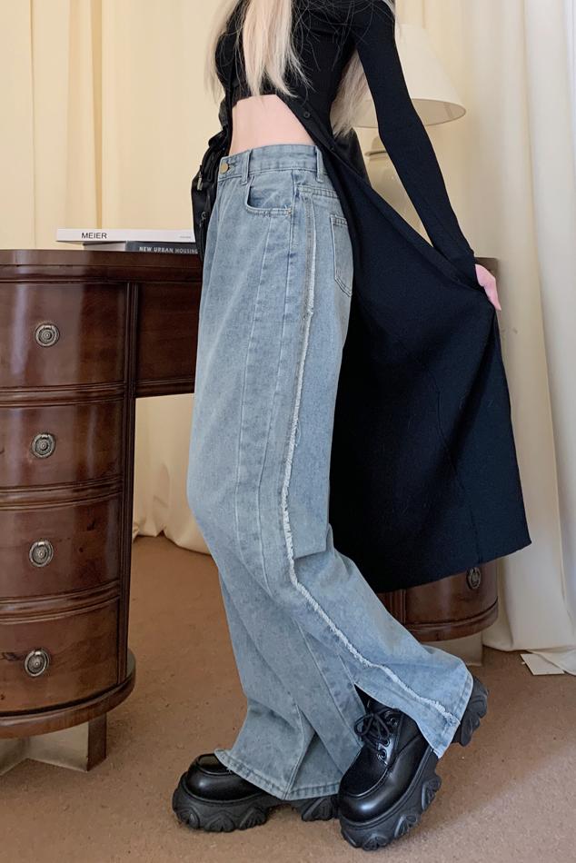 Real shot ~ Retro slit wide-leg pants in early spring, loose slimming and drapey trousers with raw edges and casual jeans