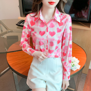 RM22701#新款甜美气质桑蚕丝通勤衬衣真丝粉色爱心印花通勤上衣
