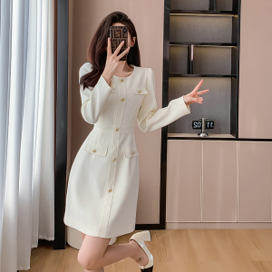 RM22357#新款名媛气质小香风单排扣收腰显瘦短款连衣裙