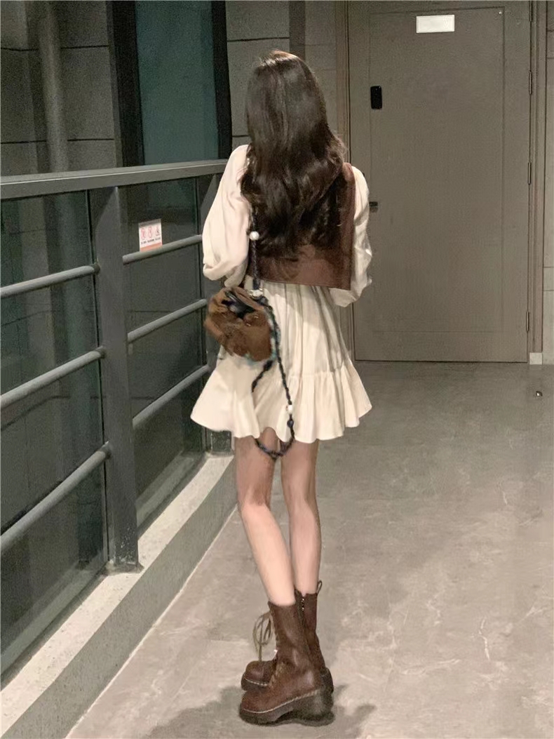 Retro Hong Kong style casual suit women's clothing layered vest vest niche autumn long-sleeved loose dress two-piece set