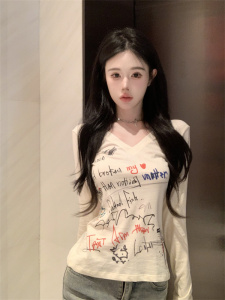 RM22541#韩版修身V领印花后露背设计休闲百搭长袖T恤