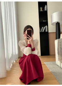 RM23279#红色连衣裙女2023秋新款方领泡泡袖法式复古赫本风订婚裙
