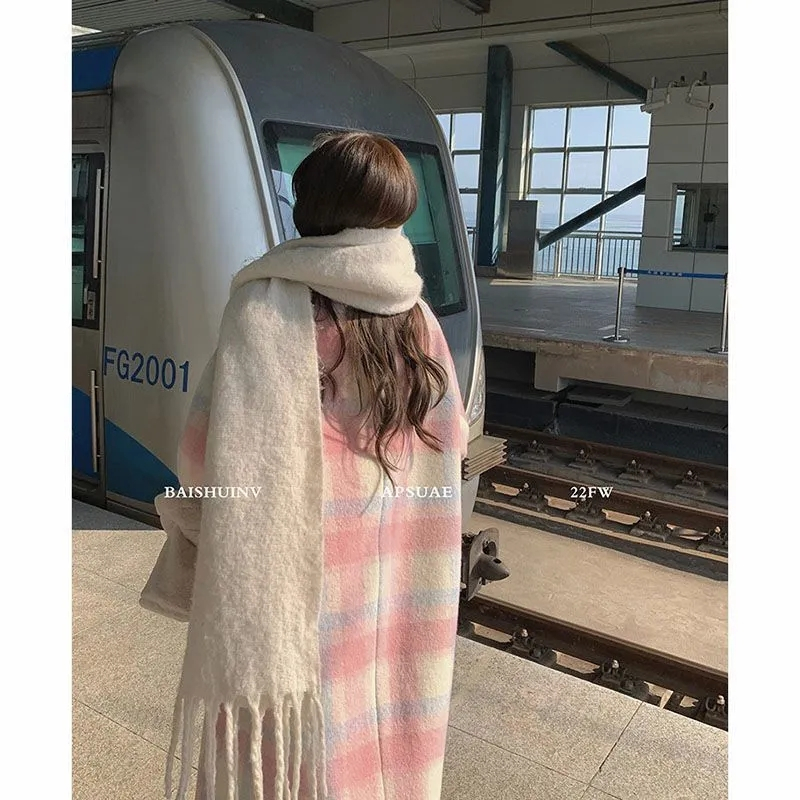 Korean college style high-end plaid woolen coat for women 2023 autumn and winter new mid-length gentle coat