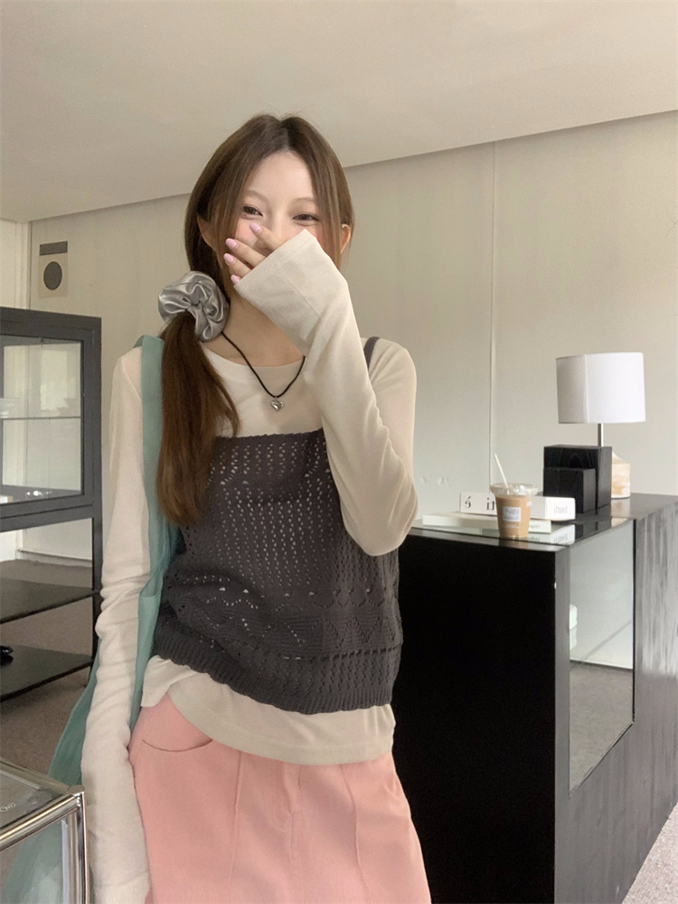 Real shot!  ~Solid color basic pullover knitted long-sleeved bottoming sweater + knitted hollow camisole two-piece set