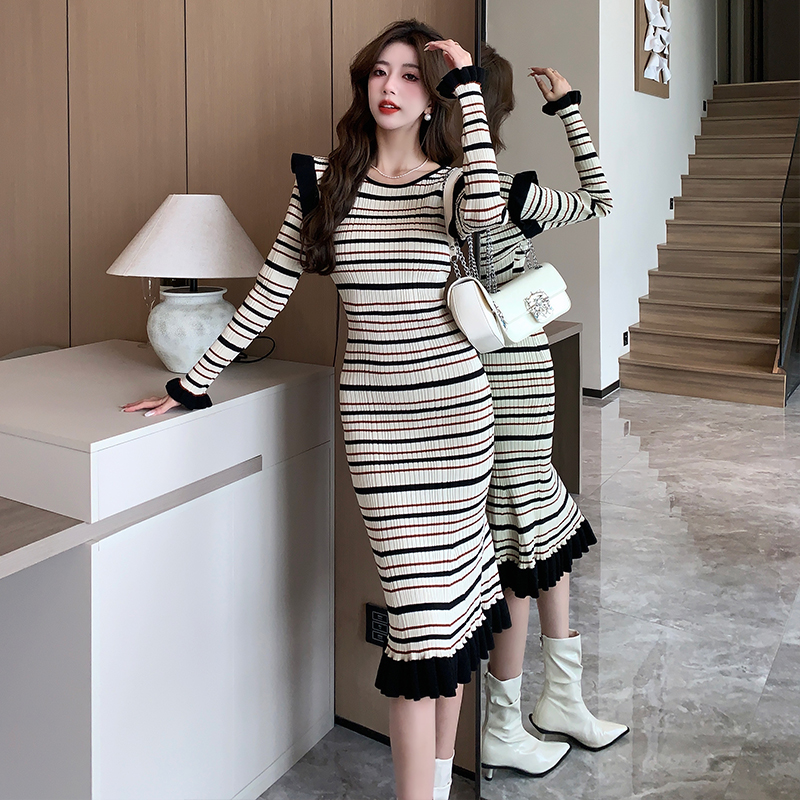 2025春季新款法式純欲風條紋長袖針織連衣裙氣質女顯瘦中長魚尾裙