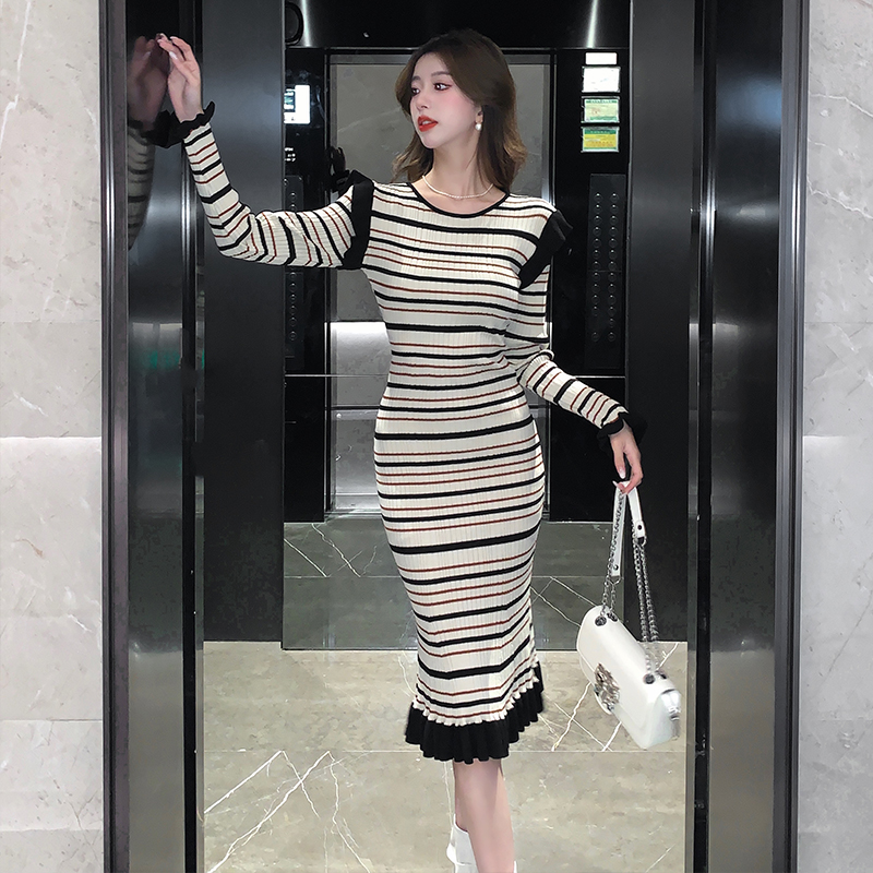 2025春季新款法式純欲風條紋長袖針織連衣裙氣質女顯瘦中長魚尾裙