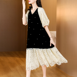 RM24133#新款时光丝光绒拼蕾丝钩花钉珠V领高级感时尚大码连衣裙