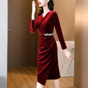 RM24066#金丝绒连衣裙女长袖2023新款酒红礼服喜婆婆婚宴装丝绒包臀裙