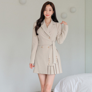 RM23450#新款韩版修身气质西装领系带收腰压褶职业外套连衣裙