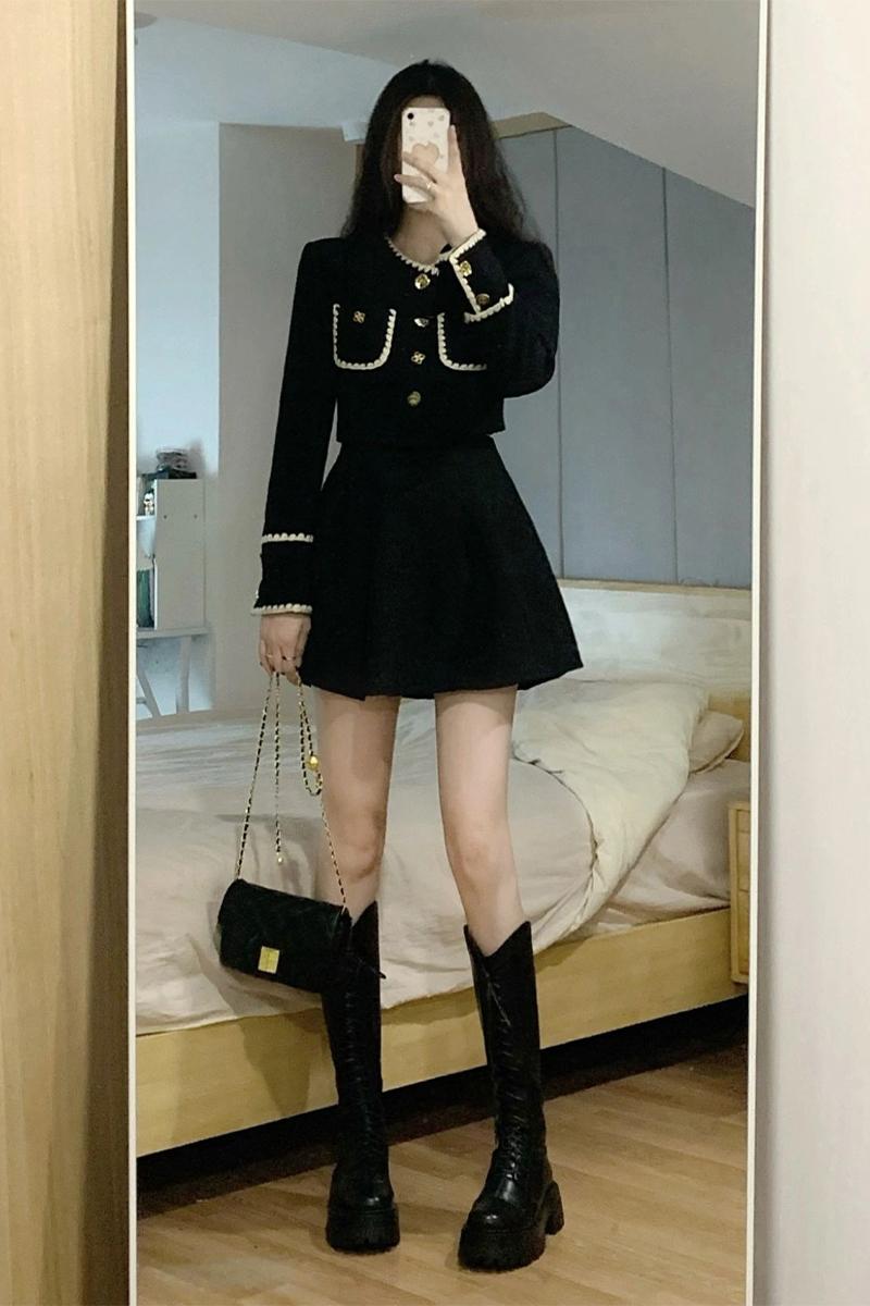 法式赫本风黑色西装连衣裙子新款高级感时尚气质小黑裙女秋冬