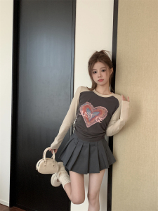 RM23814#韩版圆领撞色爱心字母印花短款抽绳显瘦插肩长袖T恤