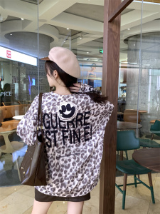 TR54663# 欧洲站秋冬新款字母笑脸豹纹复古胖mm宽松大版长袖卫衣女上衣 服装批发服饰货源女装批发