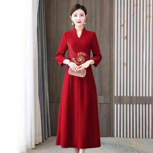 RM24338#婚礼妈妈礼服旗袍改良版中老年女红色连衣裙气质高贵喜婆婆婚宴装