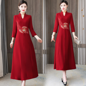 RM24338#婚礼妈妈礼服旗袍改良版中老年女红色连衣裙气质高贵喜婆婆婚宴装
