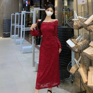 RM24816#大码2023女装新款酒红色蕾丝抽褶显瘦连衣裙性感长裙平时可穿