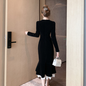 RM23535#赫本风复古鱼尾连衣裙修身显瘦包臀长款黑色复古丝绒裙子