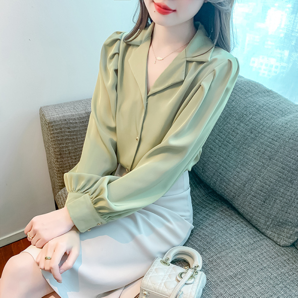 RM25154#长袖衬衣女秋季法式休闲宽松小个子灯笼袖绿色V领衬衫上衣服