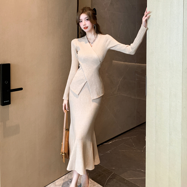 RM24683#新款配大衣的针织套装高端复古气质女神范半身裙小香风两件套