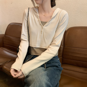 RM24529#辣妹V领连帽长袖T恤女秋季新款设计感假两件修身显瘦内搭打底衫