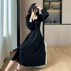 RM24574#大码女装早秋新款茶歇法式赫本风小黑裙胖妹妹收腰显瘦遮肚连衣裙