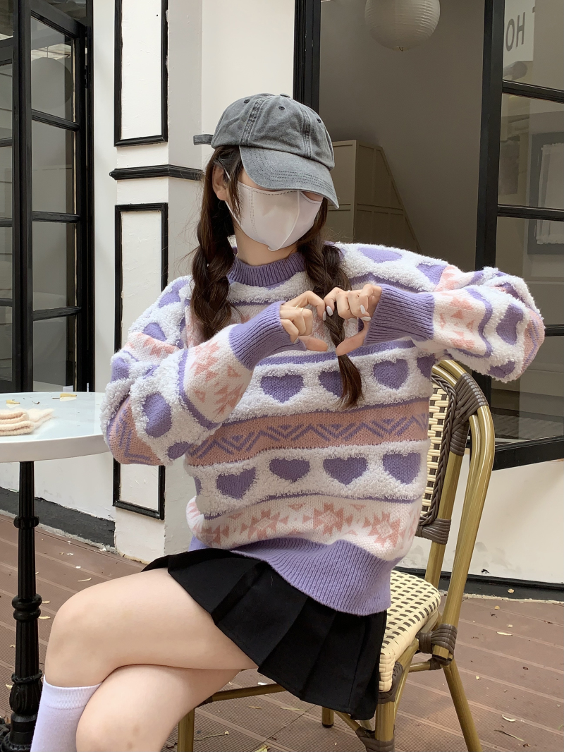 Real shot~Autumn and winter new sweet retro love jacquard round neck loose lazy style thickened outer sweater