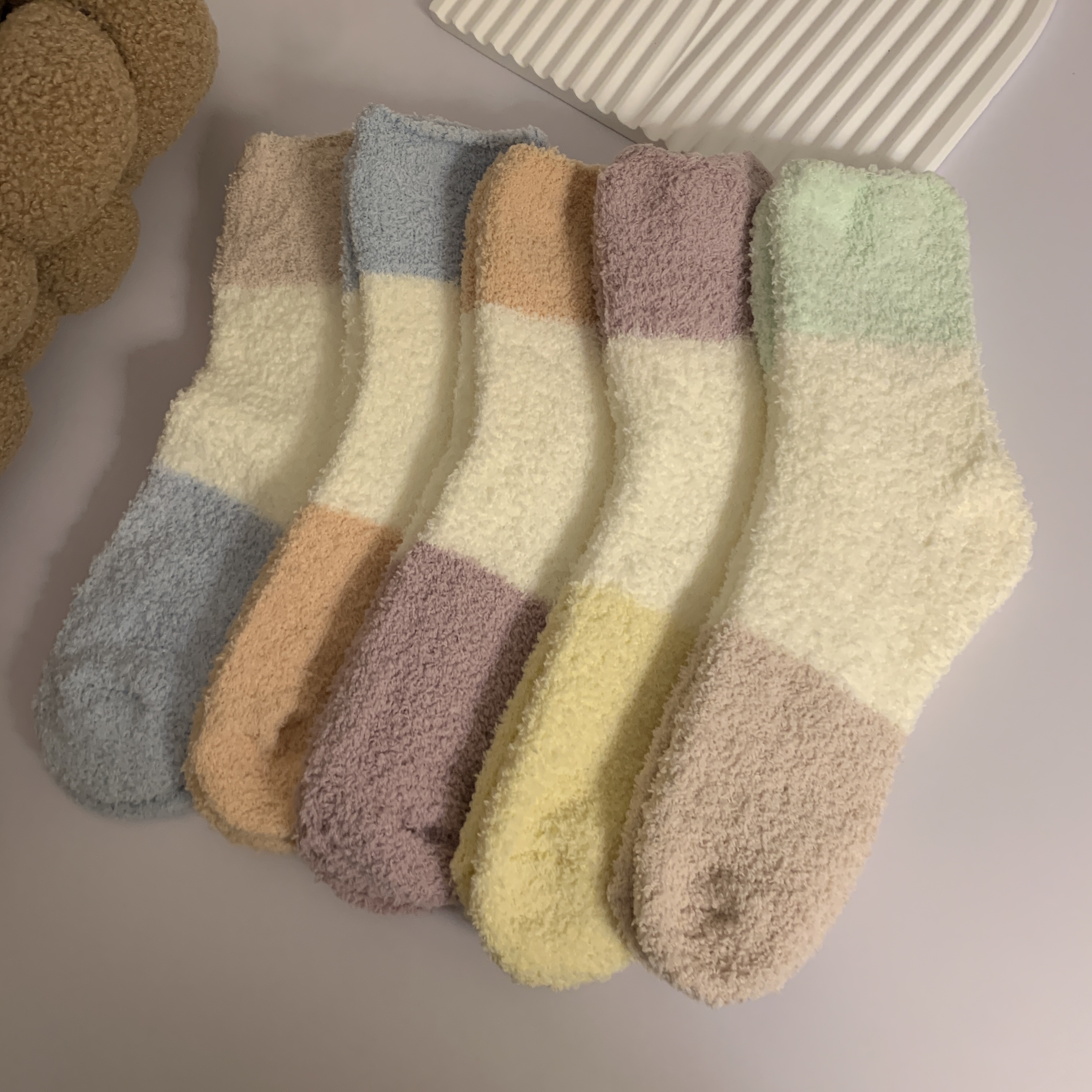 实拍 冬季加绒加厚保暖撞色袜子女珊瑚绒中筒袜地板袜5双装