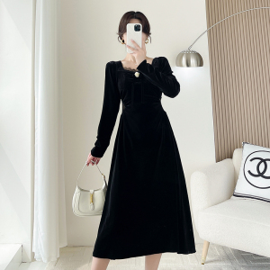 TR58288# 秋冬新款方口领蕾丝拼接镂空丝绒连衣裙气质名媛小黑裙 服装批发女装批发服饰货源