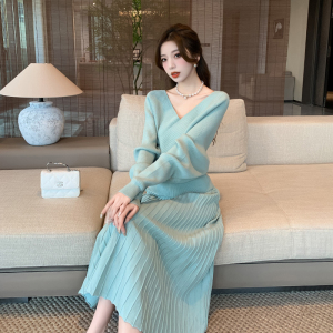 RM24851#Mapping*香港轻奢修身显瘦女装2023年秋季针织毛衣+半身裙两件套