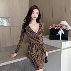 High elastic mesh slimming V-neck sexy long sleeved buttocks wrapped dress