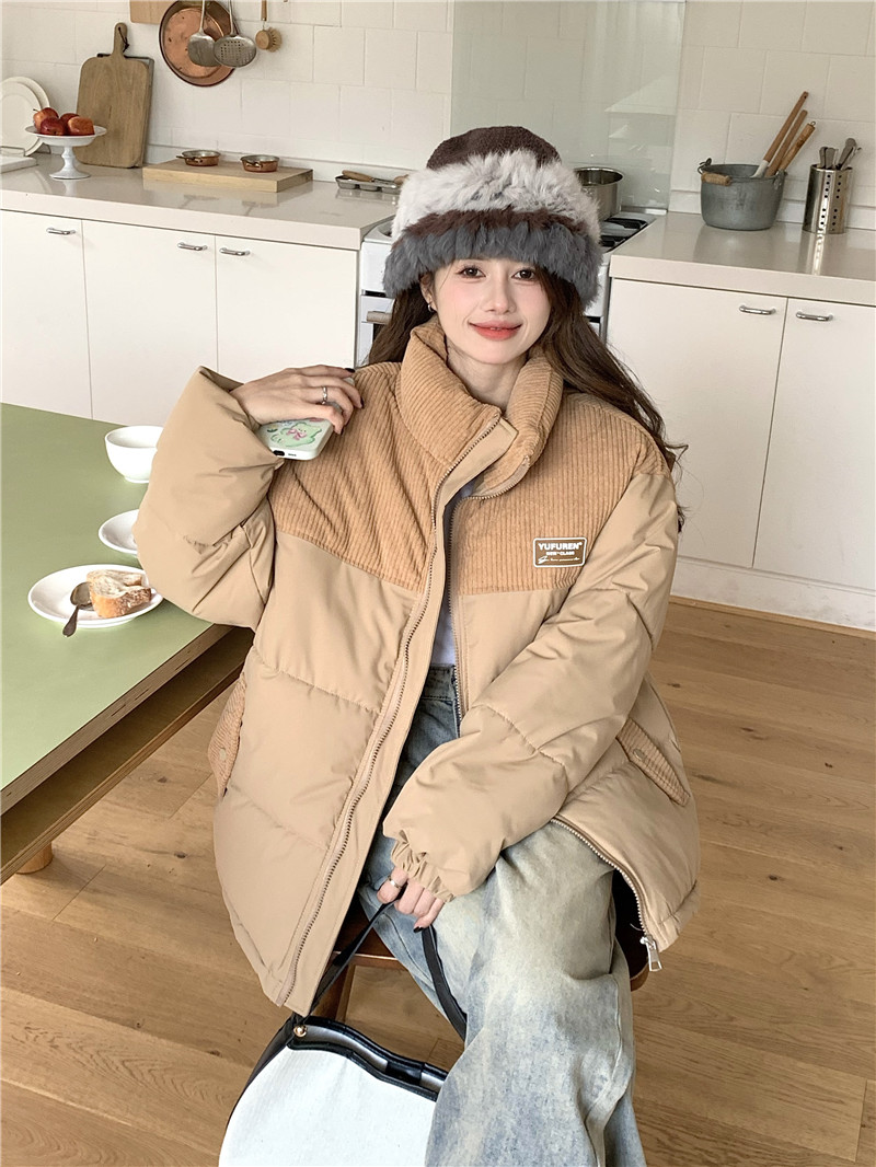 Actual shot of 2023 new corduroy spliced ​​cotton-padded jackets for couples, bread coats, cotton-padded jackets for women