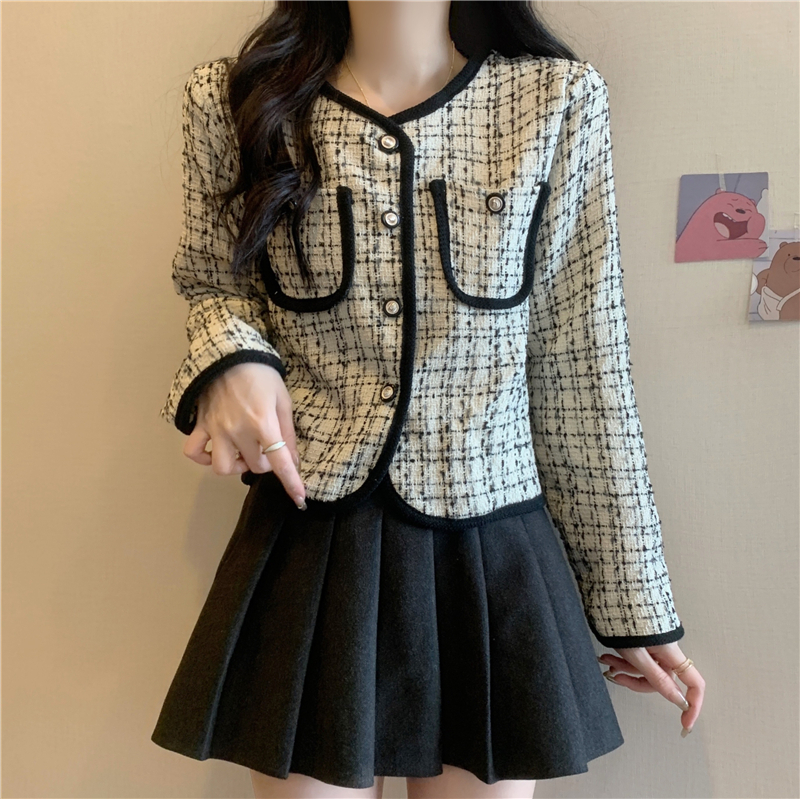 Real shot of new autumn and winter retro small fragrant style houndstooth coat women's cardigan top