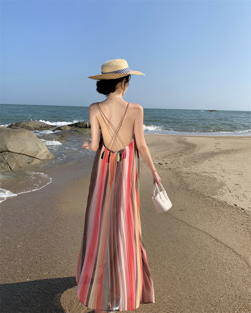 三亞沙灘海邊度假風吊帶連衣裙女裝夏季云南旅游穿搭超仙氣長裙子