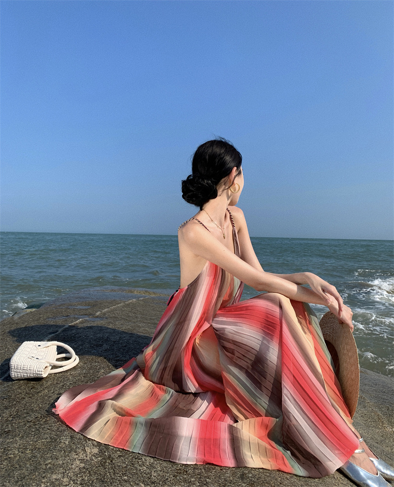 三亞沙灘海邊度假風吊帶連衣裙女裝夏季云南旅游穿搭超仙氣長裙子
