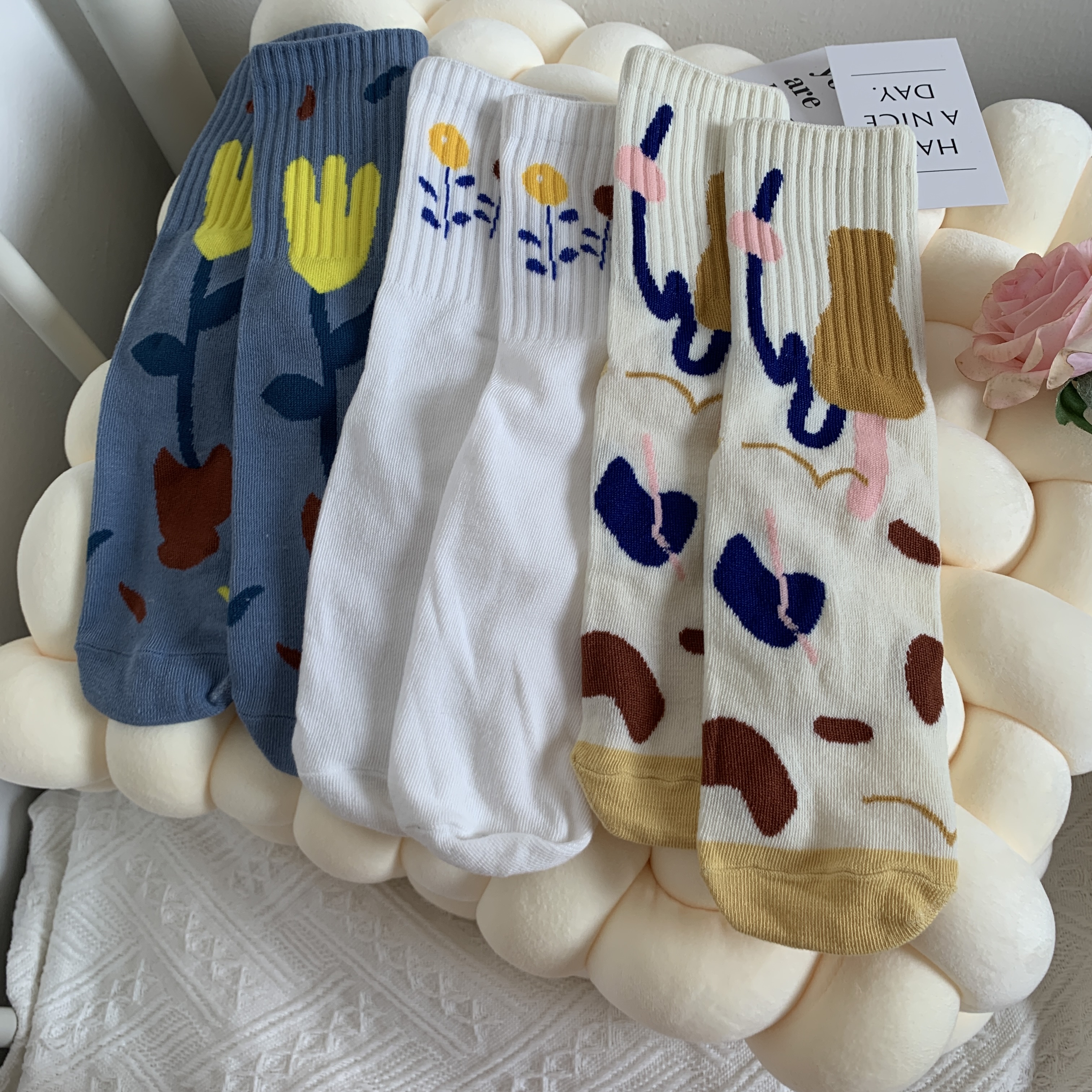 实拍 秋冬个性保暖中筒袜韩版花朵插画可爱堆堆袜3双装