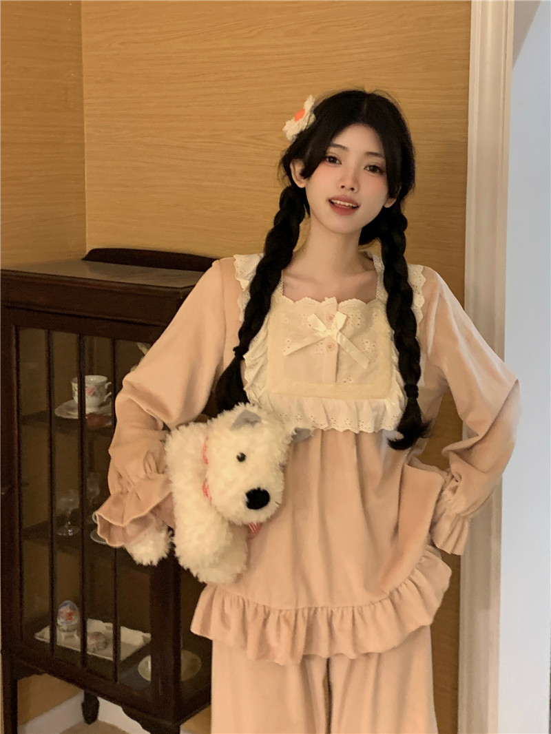实拍韩版甜美冬季保暖丝绒亲肤舒适外穿公主风花边家居服套装