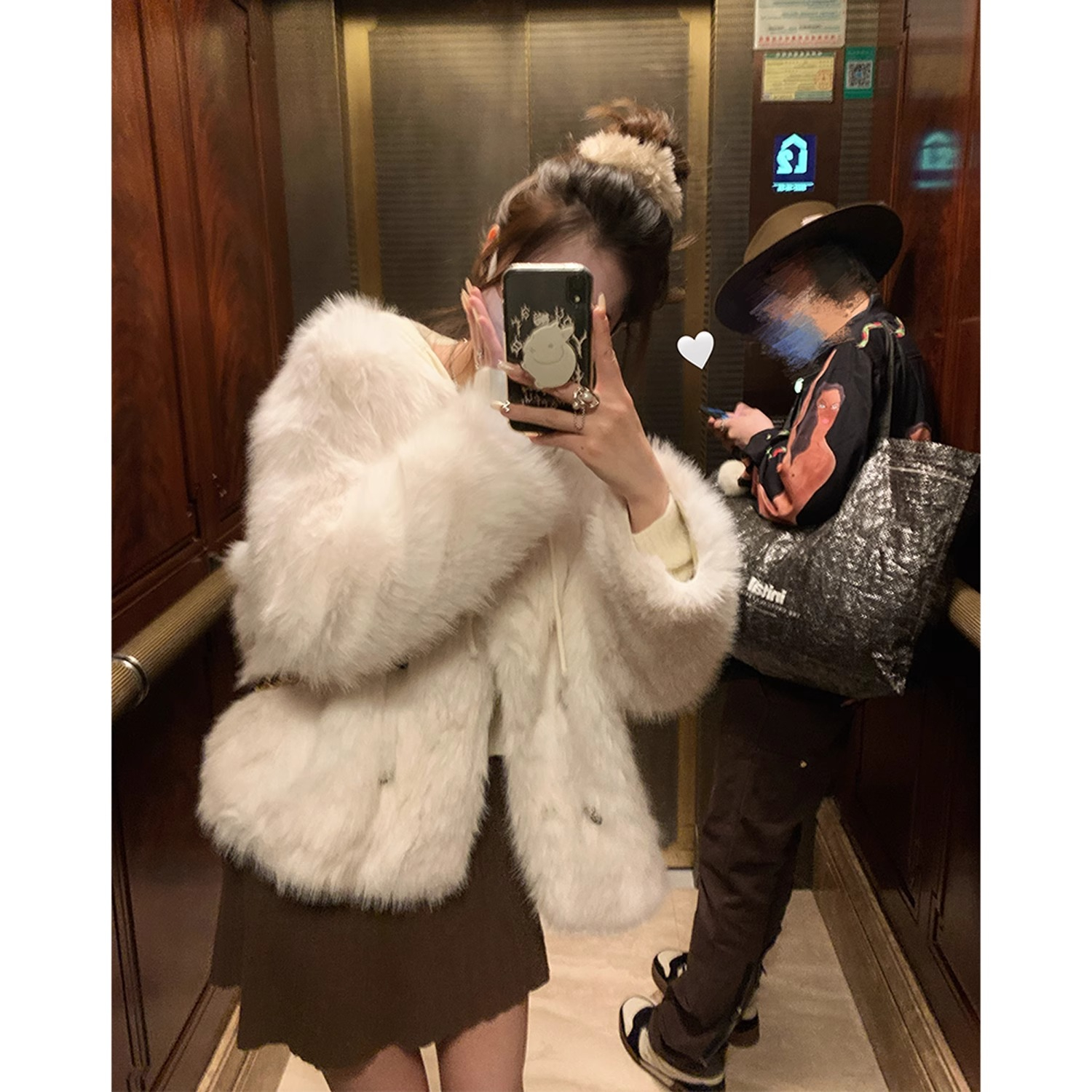 2023 new autumn and winter high-end niche furry jacket original fabric