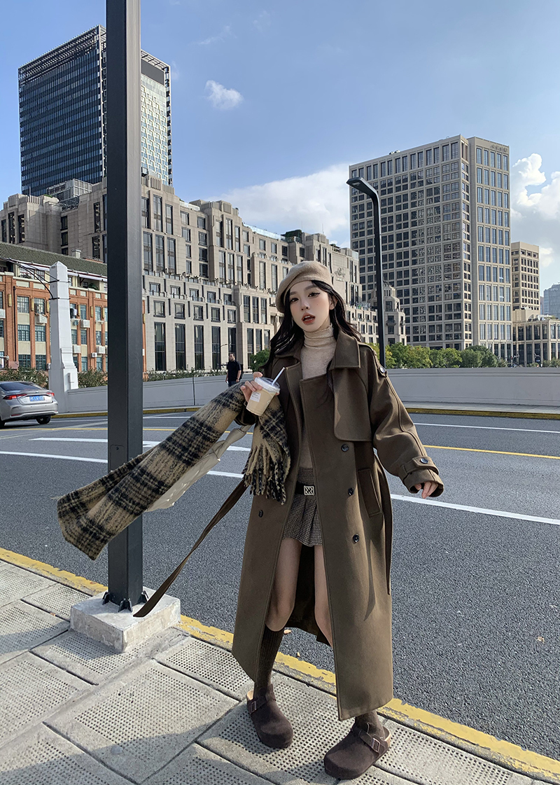 Actual shot of long quilted woolen coat for women 2023 autumn and winter French high-end temperament casual over-the-knee coat
