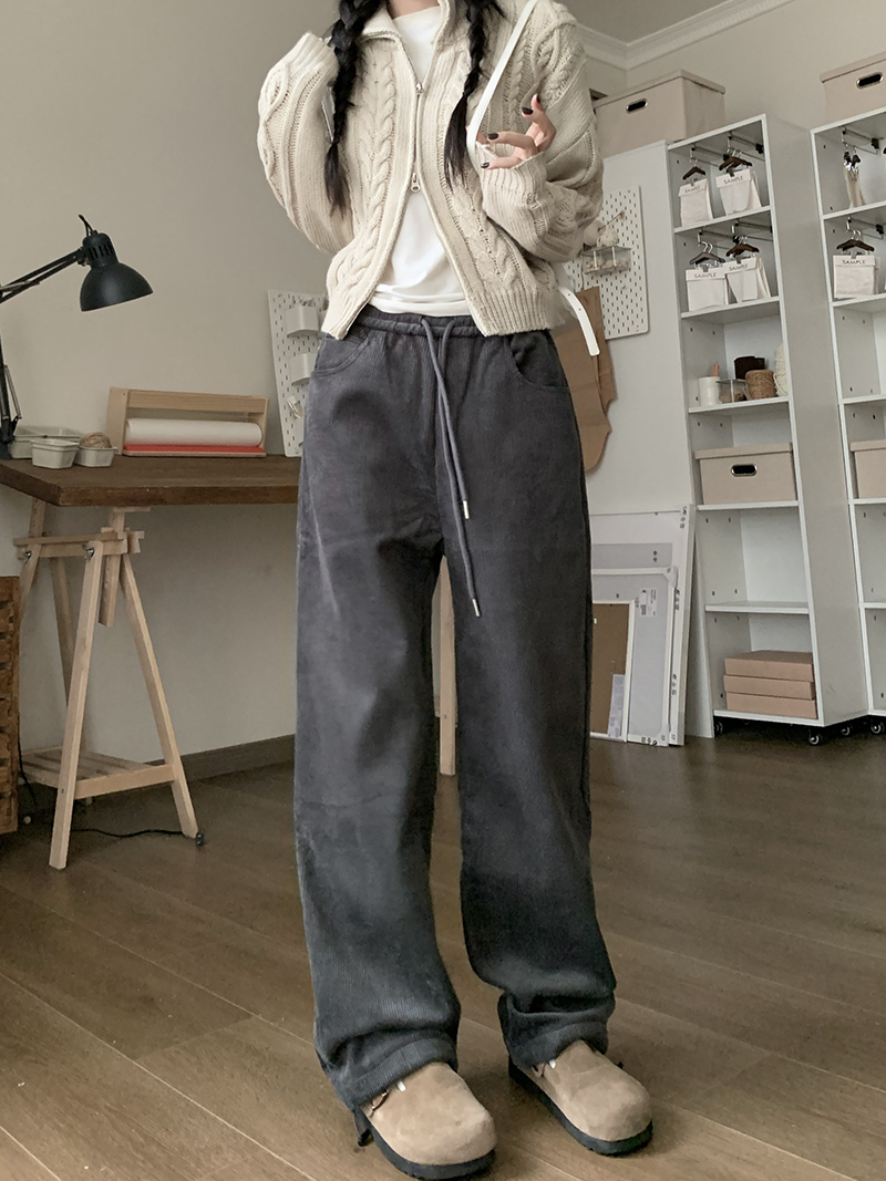 Real shot of velvet and thickened corduroy casual pants for women in autumn and winter, high-waisted, slim, loose, lazy straight pants