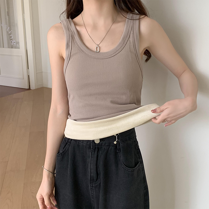 Actual shot of new winter velvet and thickened camisole for women, autumn slim sleeveless warm top