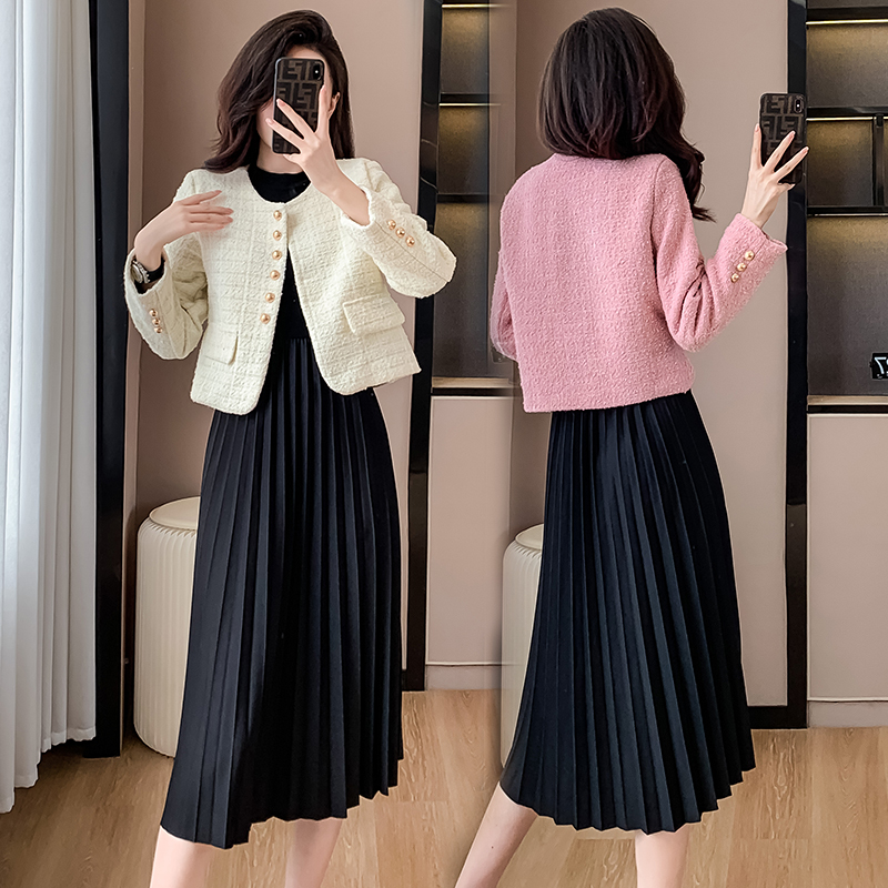 實拍氣質短款小西服外套女春秋款2023新款小香風兩件套連衣裙