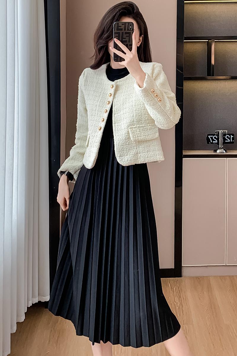 實拍氣質短款小西服外套女春秋款2023新款小香風兩件套連衣裙