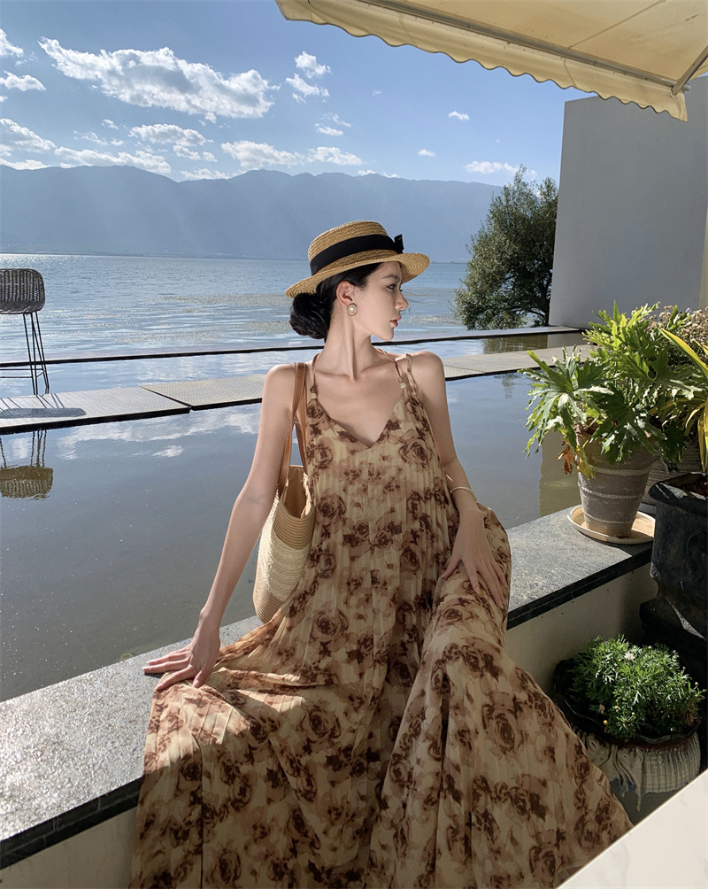 復古玫瑰印花海邊度假風串珠吊帶連衣裙慵懶休閑寬松長裙