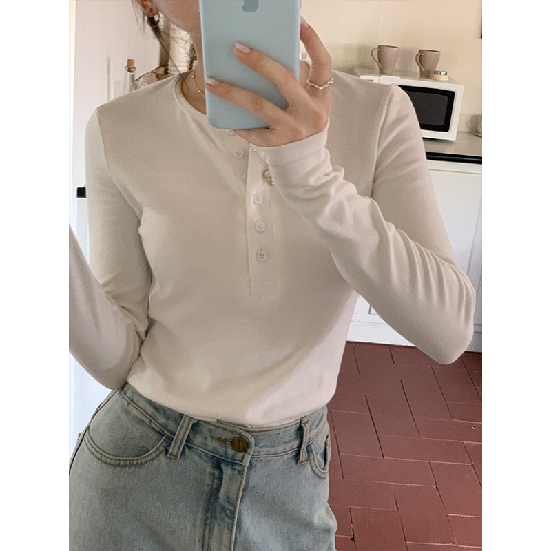 Real shot of tight-fitting right-shoulder T-shirt for women in autumn and winter 2023 new style slim-fitting short long-sleeved bottoming shirt top