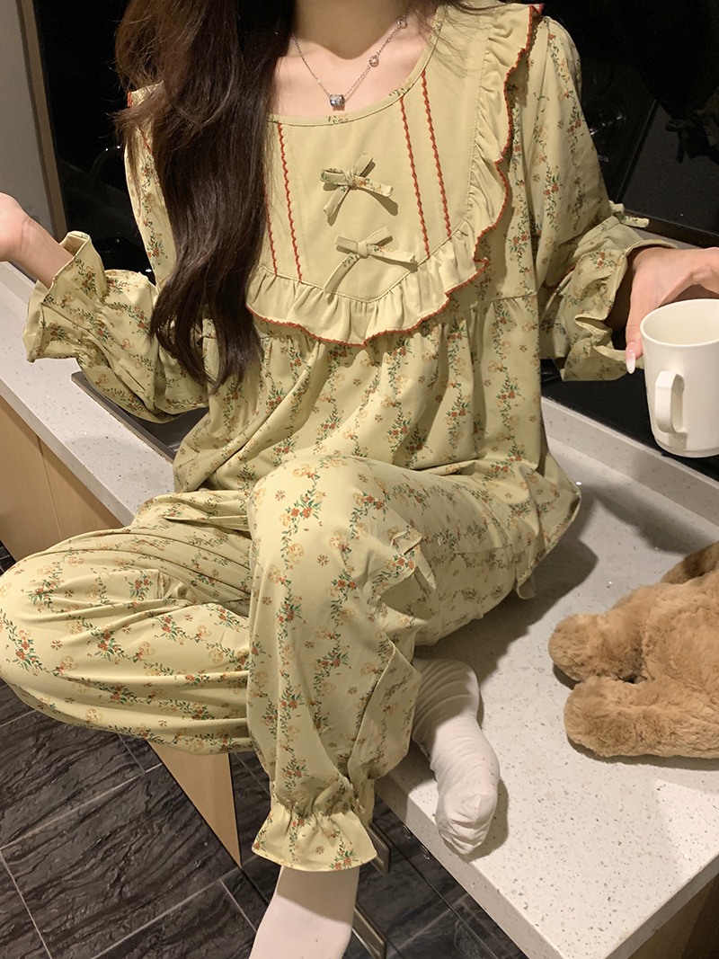 Real shot of women's pajamas, thin autumn styles, high-end women's autumn and winter home clothes