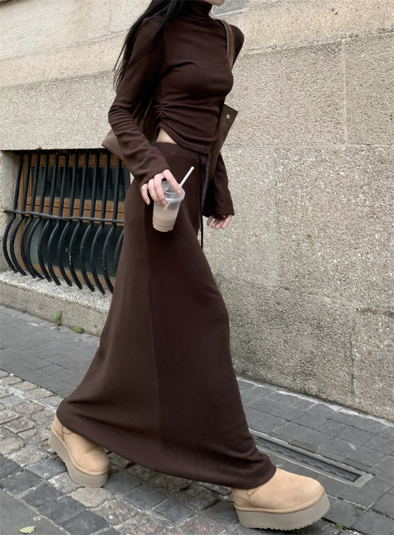 Real shot!  Lazy temperament, slimming and slimming bottoming suit, drop turtleneck top + high waist skirt
