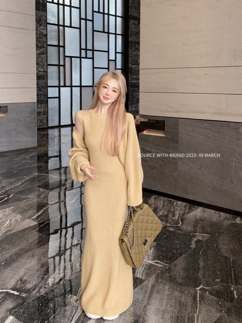 Actual shot of new lazy sweater + solid color dress high-end suit for women