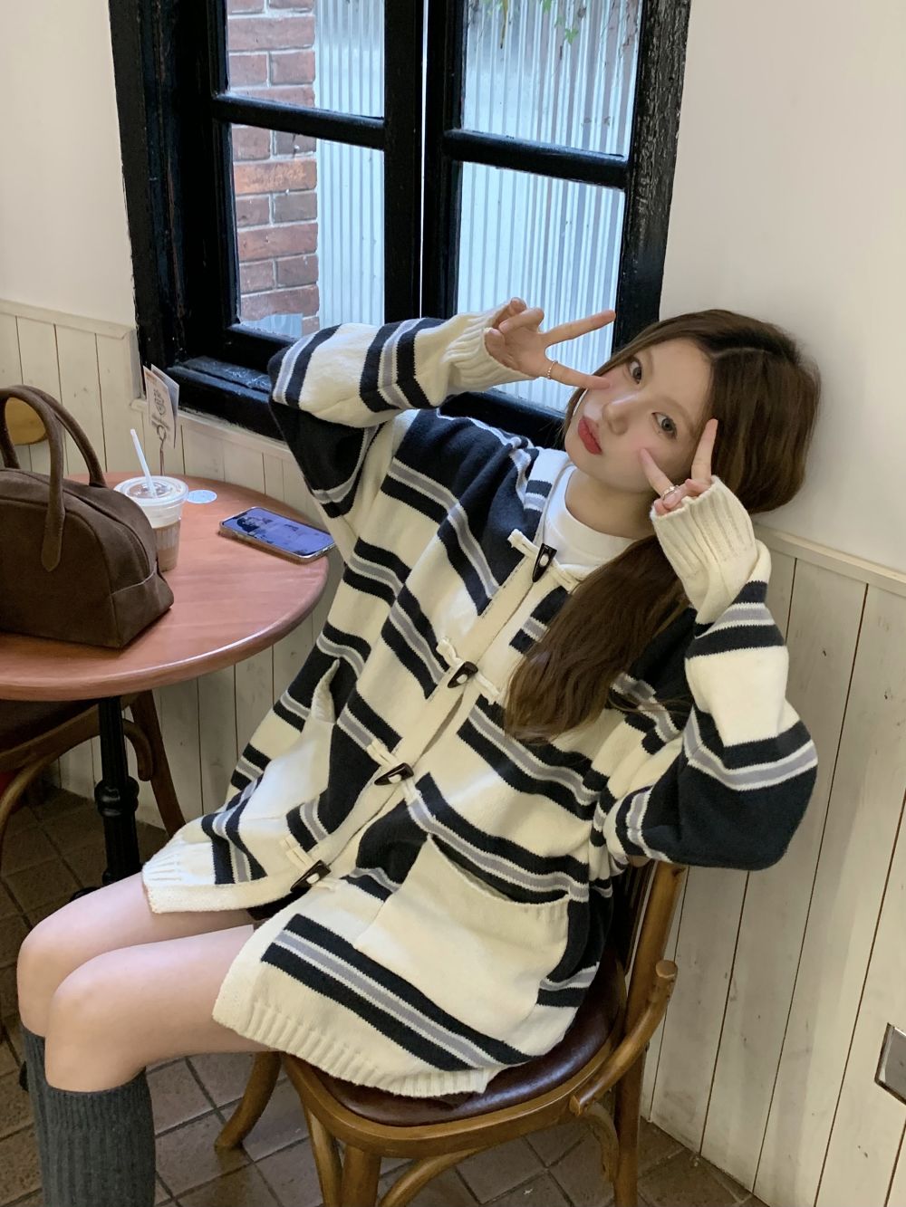 Actual shot of three-label striped hooded horn button lazy sweater jacket for women